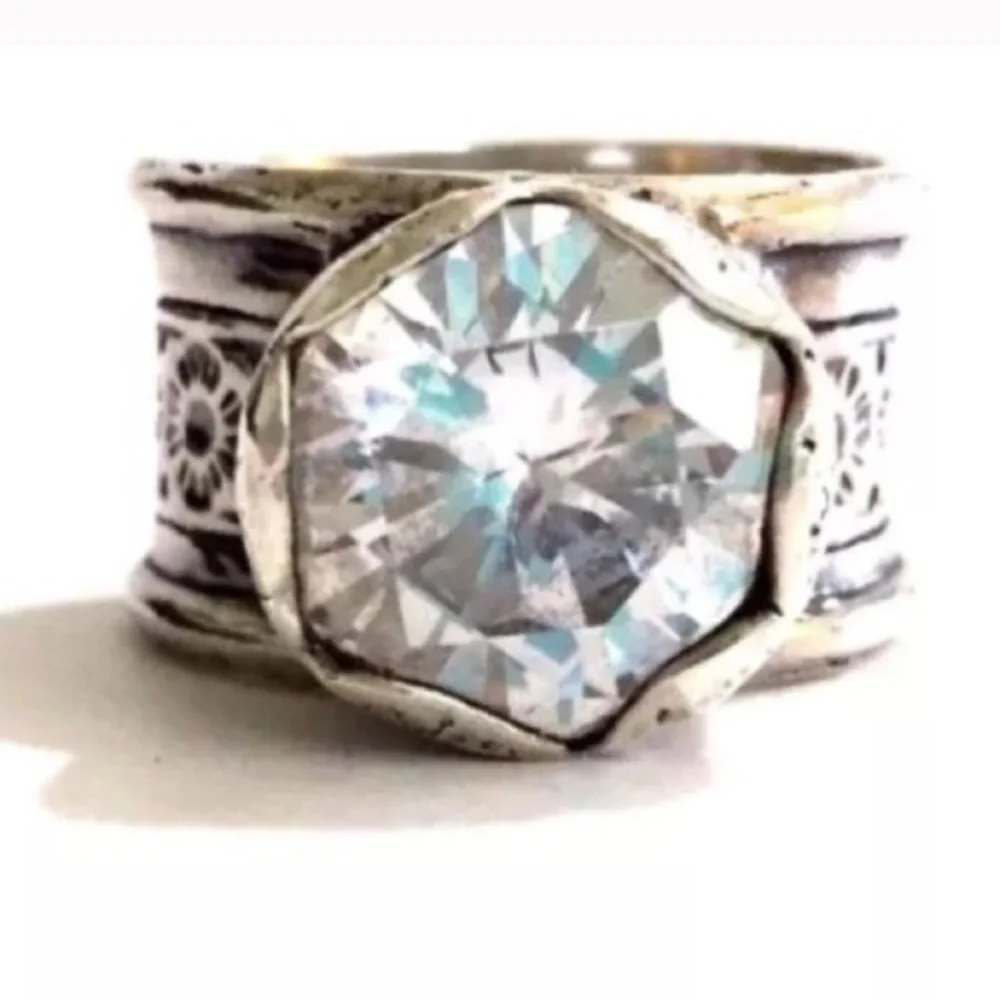 Ring Silpada Queen For A Day Ring sterling silver etched band and large CZ